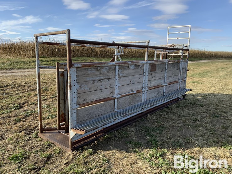 pearson-adjustable-alley-image-5