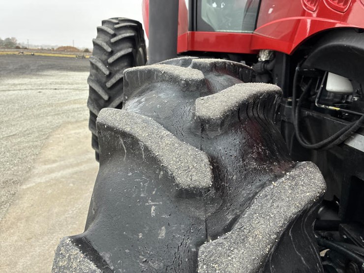 case-ih-magnum-245-image-46