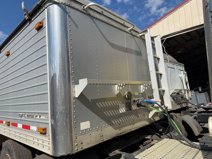 2012-timpte-super-hopper-image-2