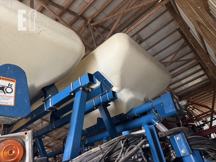 2009-kinze-3700sds-image-30