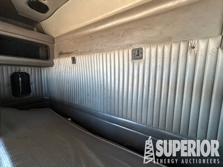 2009-kenworth-t800-image-5