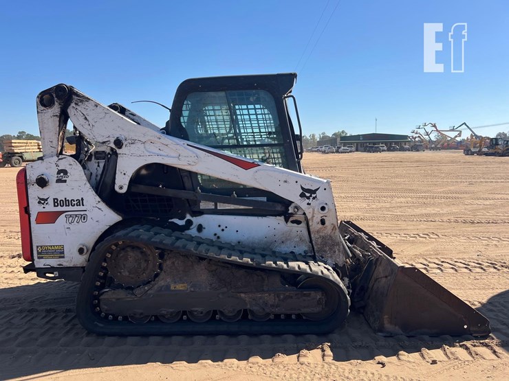 2023-bobcat-t770-image-5