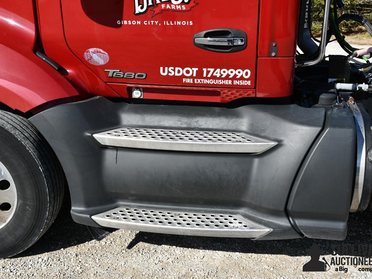 2019-kenworth-t680-image-14