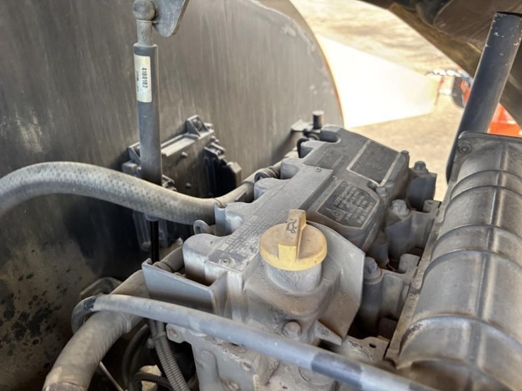 2013-jlg-400s-image-37