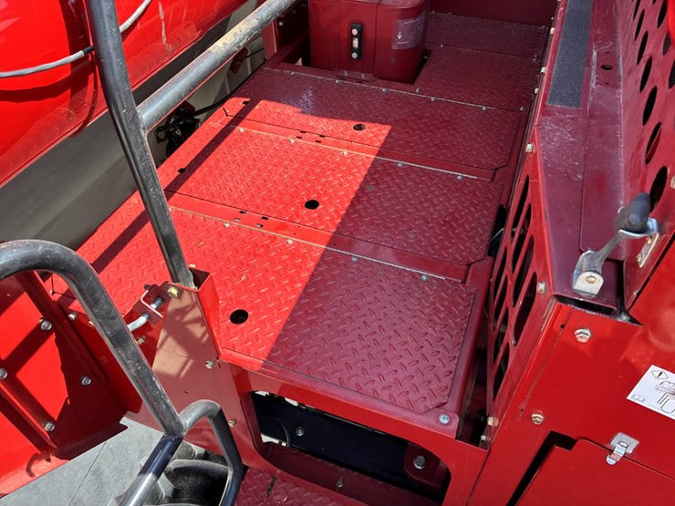 case-ih-5088-image-77