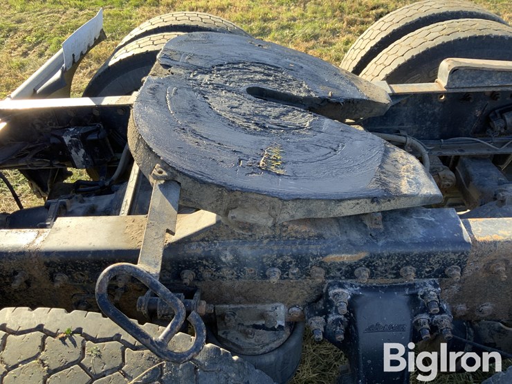 2004-freightliner-columbia-t/a-truck-trailer-image-10