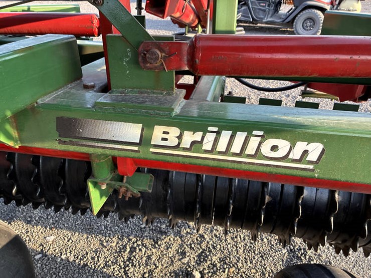 2002-brillion-x108-image-27