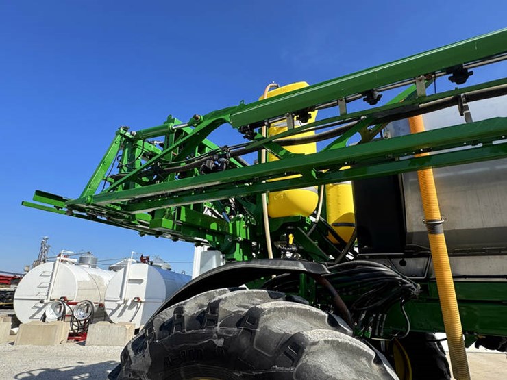 john-deere-r4038-image-28