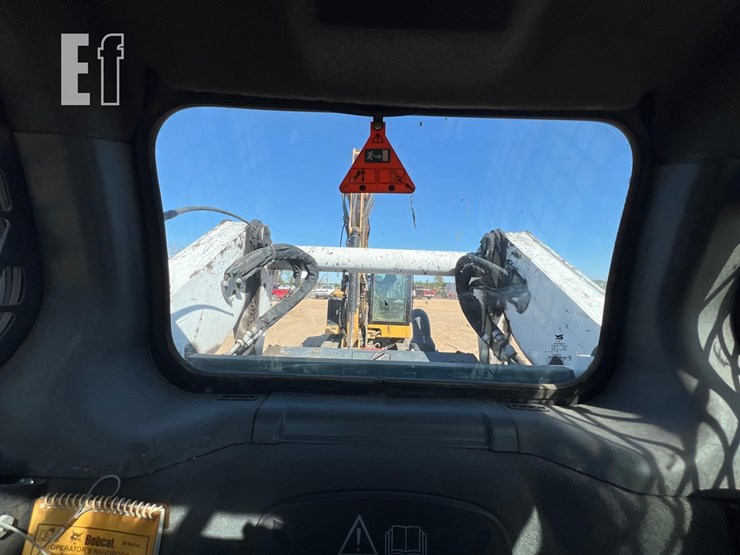 2023-bobcat-t770-image-29