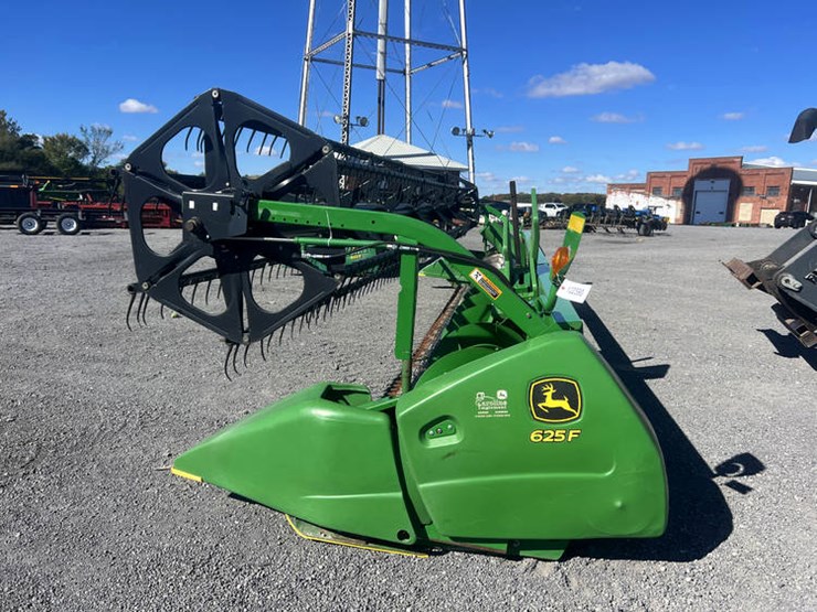 2012-john-deere-625f-image-3