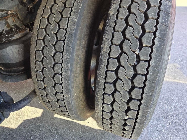 kenworth-t800-image-23