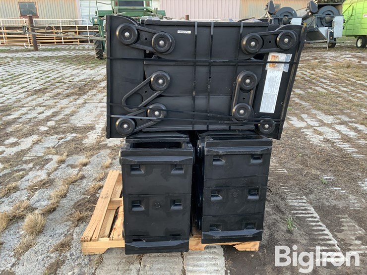 raaft-pivot-tire-tracks-image-8