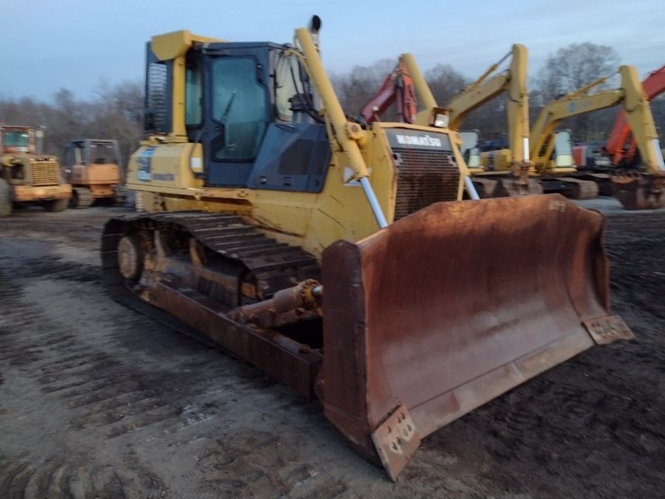 komatsu-d65ex-15-image-46