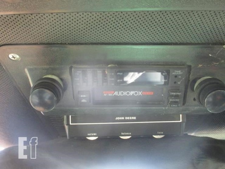 john-deere-4040-image-22