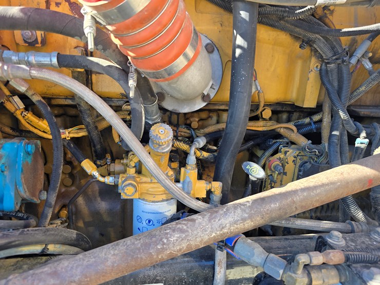 2005-peterbilt-379-image-67