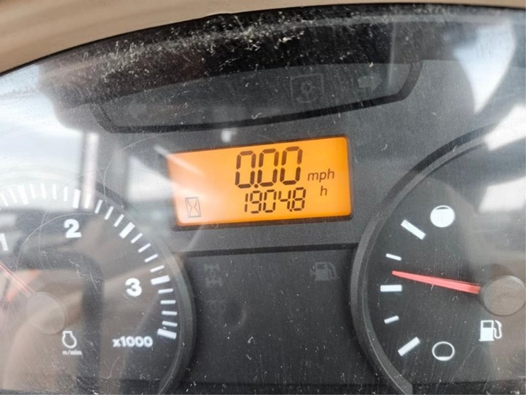 kubota-m7040-image-25