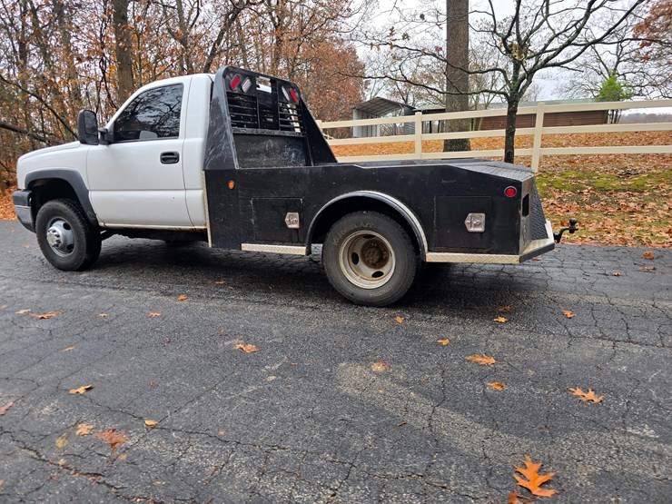 chevrolet-silverado-3500-image-10