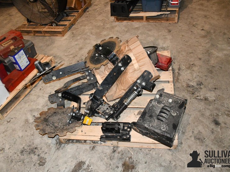 pallet-of-farm-support-image-6