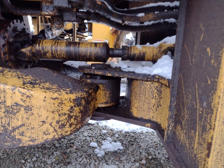 caterpillar-it28-image-26