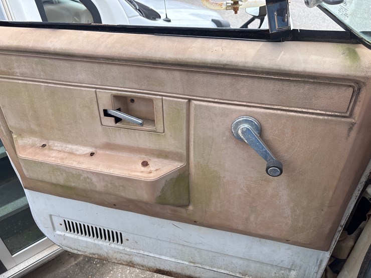 1989-chevrolet-c70-image-14