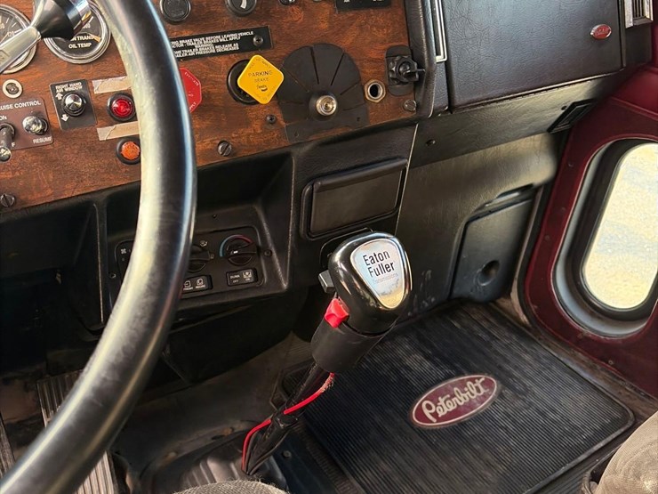 1999-peterbilt-379-image-20