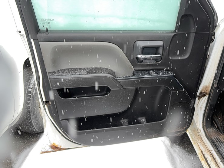 2016-chevrolet-2500hd-image-11