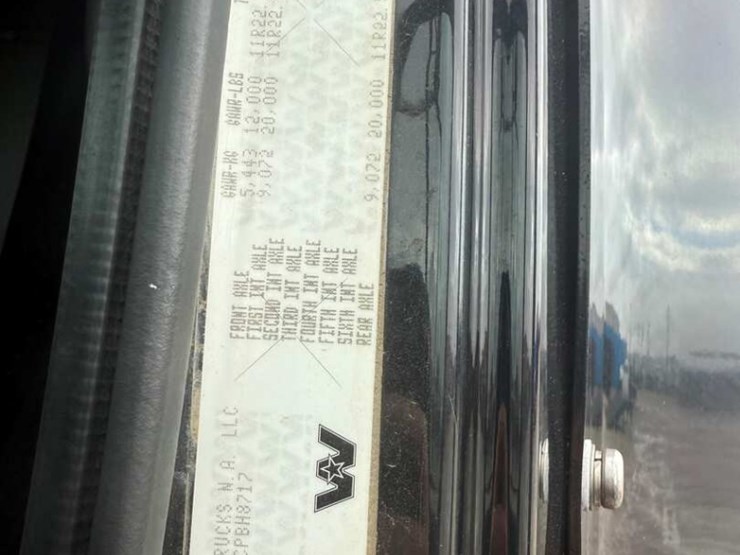 2012-western-star-4900-image-17