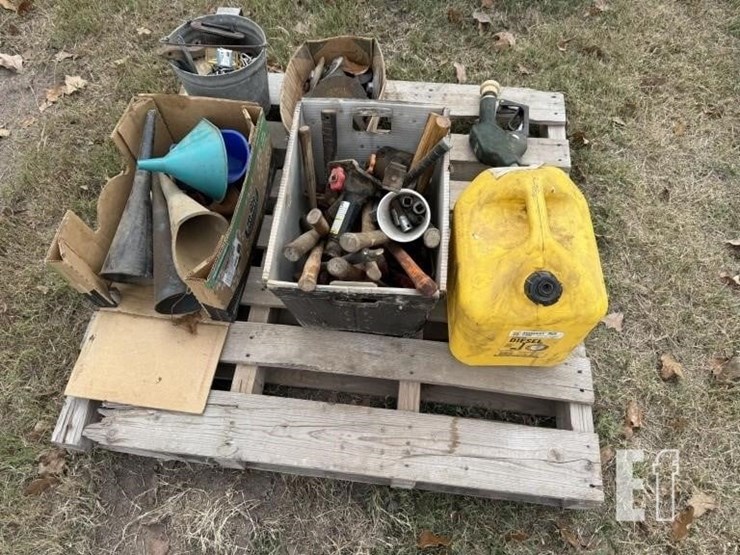 funnels-&-hammers-&-grinder-discs-&-diesel-pump-image-1