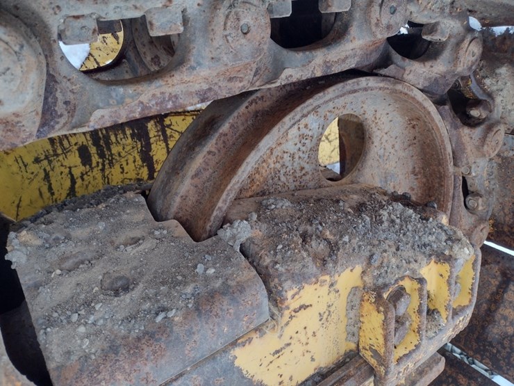 komatsu-d41e-6-image-26