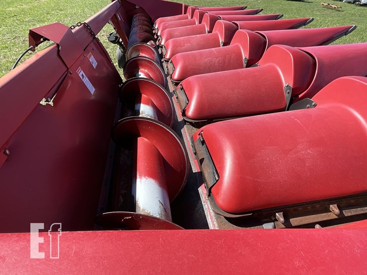 2009-case-ih-3208-image-11