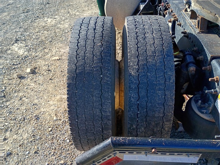 freightliner-cascadia-125-image-81