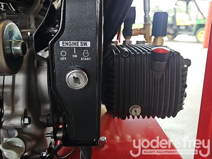 unused-magnum-4000-gold-pressure-washer,-15hp,-electric-start,-12v-system,-diesel-fire-burner-image-11