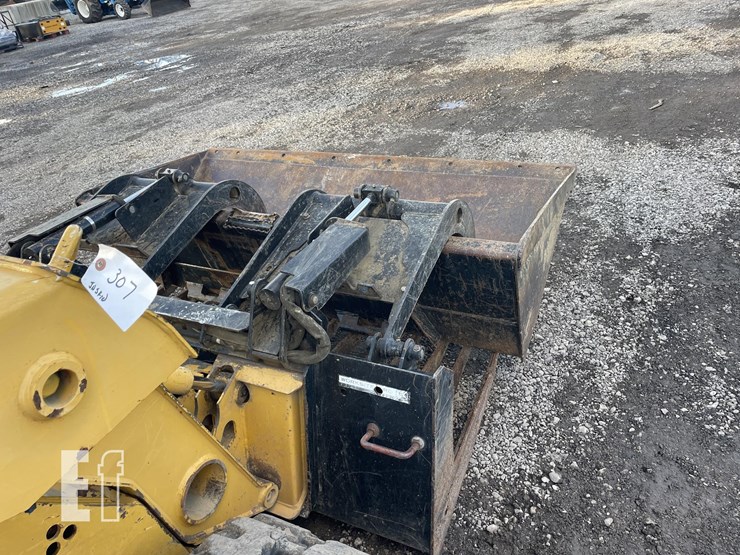 2006-deere-ct322-image-6