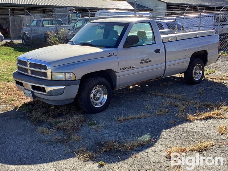 dodge-ram-1500-image-1