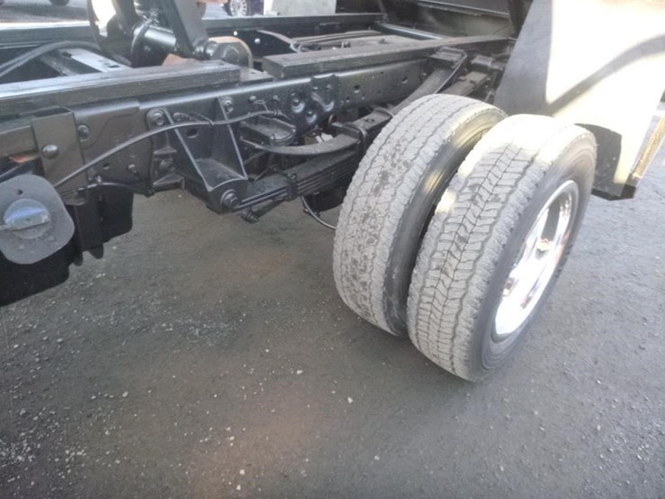 2011-ford-f550-image-20