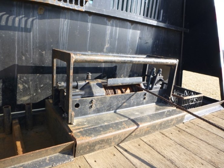 freightliner-m2-106-image-30