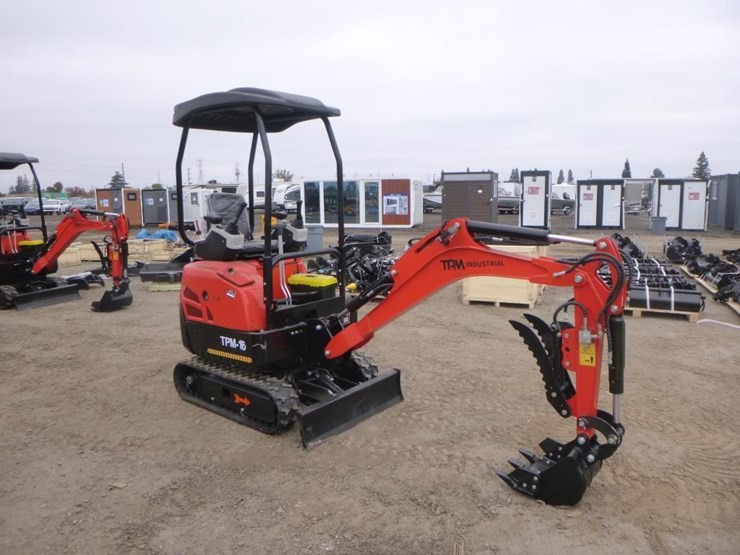 2025-tpm-16-hydraulic-excavator-image-2