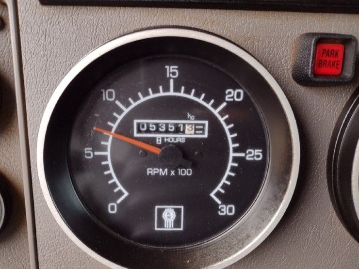 2009-kenworth-t370-image-8