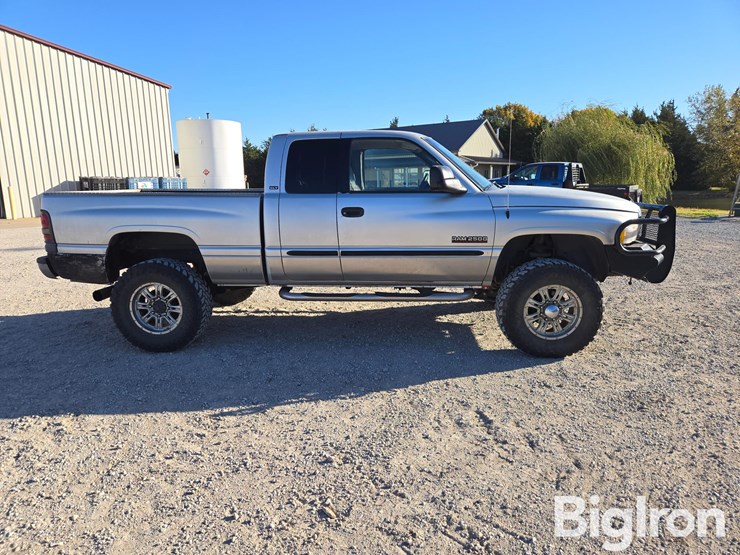 dodge-ram-2500-image-4