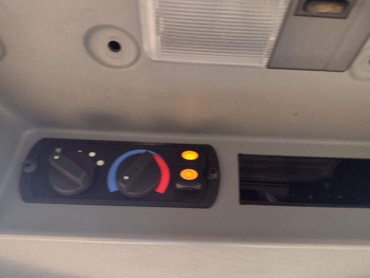 caterpillar-d7e-lgp-image-15