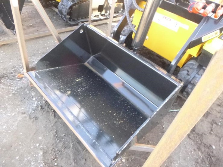 2025-agt-mx-mrt14-skid-steer-track-loader-image-7