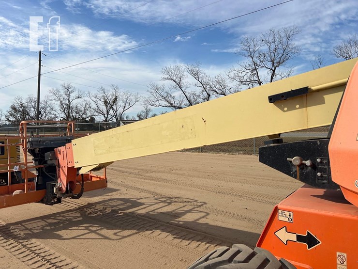 2018-jlg-600s-image-22