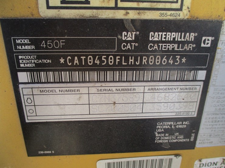 2017-caterpillar-450f-image-29
