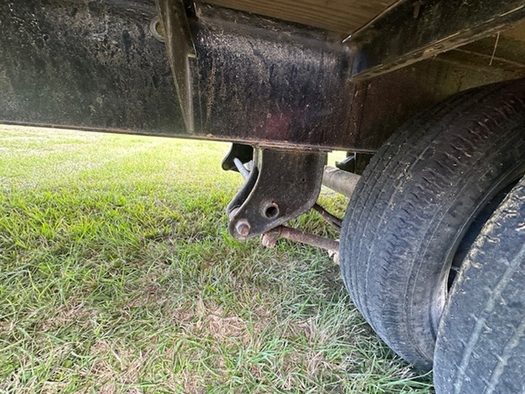2023-big-tex-25'-gooseneck-image-39