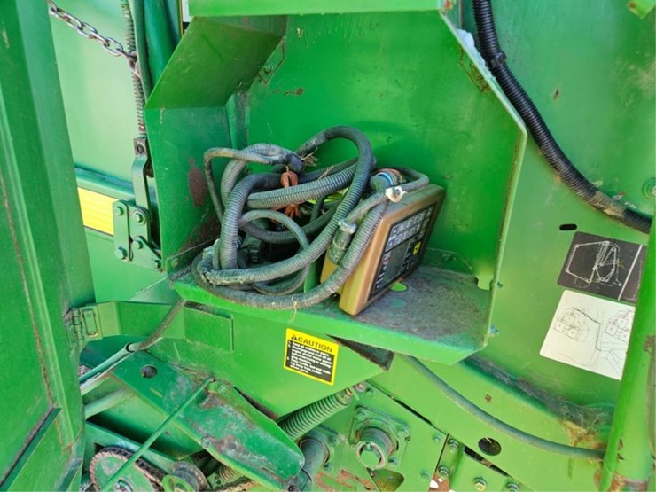 john-deere-566-image-29