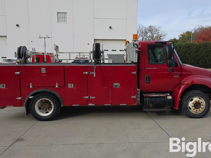 2004-international-durastar-4300-image-4