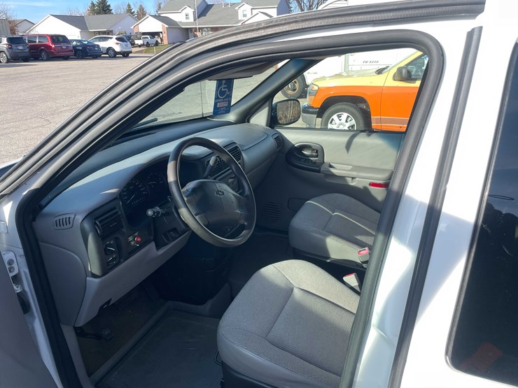 chevrolet-venture-image-29