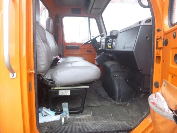 2000-international-4900-image-13