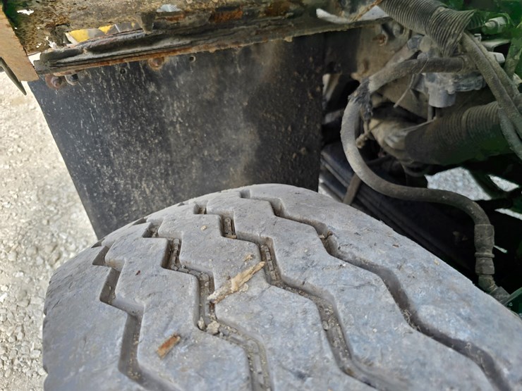 2003-peterbilt-320-image-75