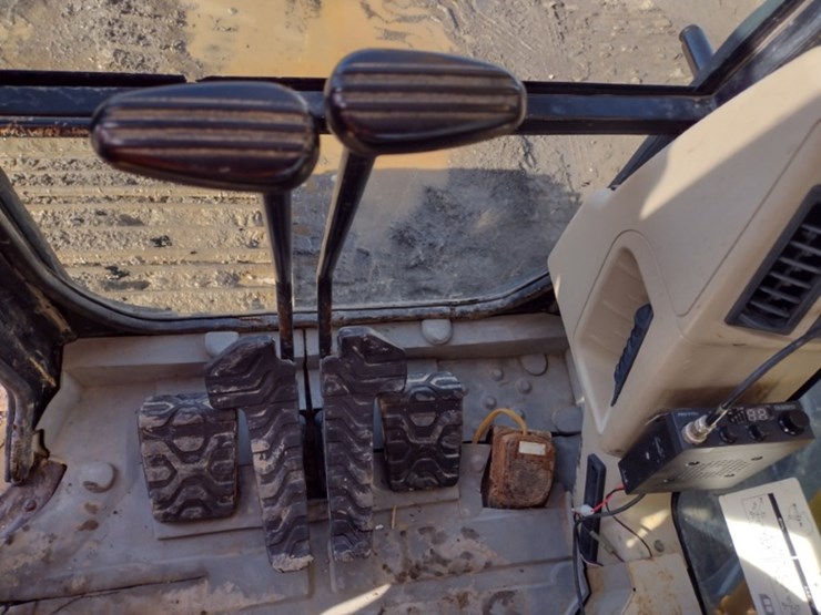 caterpillar-321c-image-8